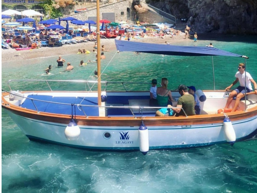 Capriccio - Poseidon 7,5 | Amalfi Coast private gozzo rental